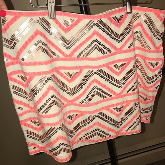 Express Aztec skirt with flirty sequins - Picture 1 of 4